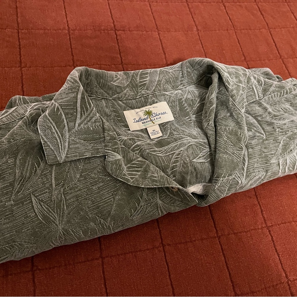Island Shores Silk Hawaiian Shirt